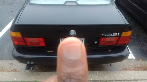 1989 Black BMW 5-Series Sedan