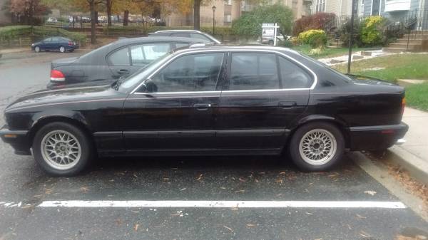 1989 Black BMW 5-Series Sedan