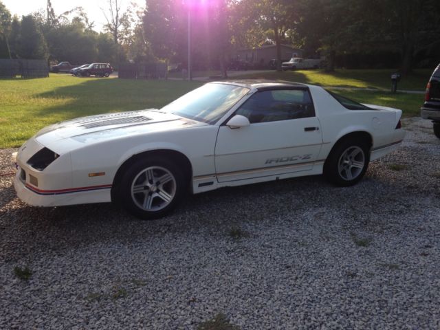 1989 White Chevrolet Camaro Hatchback