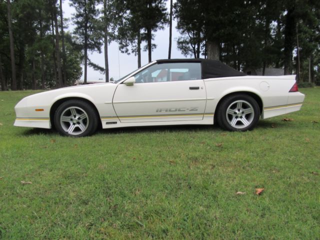 1989 WHITE Chevrolet Camaro Convertible