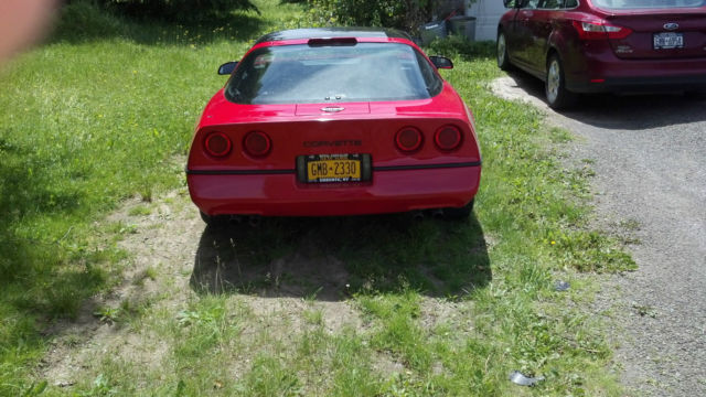 1989 Red Chevrolet Corvette Coupe