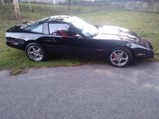 1989 Red Chevrolet Corvette Hatchback