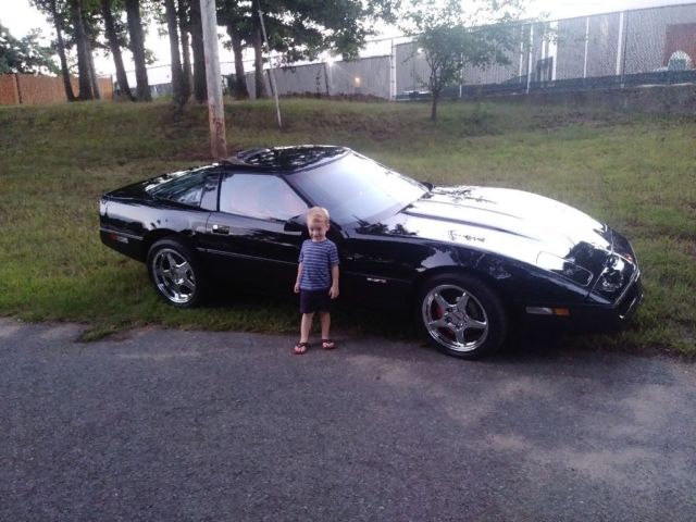 1989 Red Chevrolet Corvette Hatchback