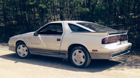 1989 Silver Dodge Daytona Coupe