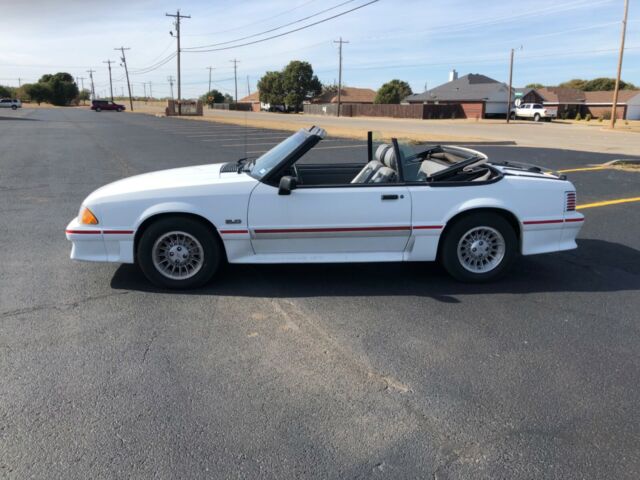 1989 Ford Mustang