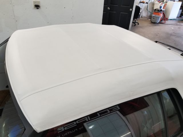 1989 White Ford Mustang