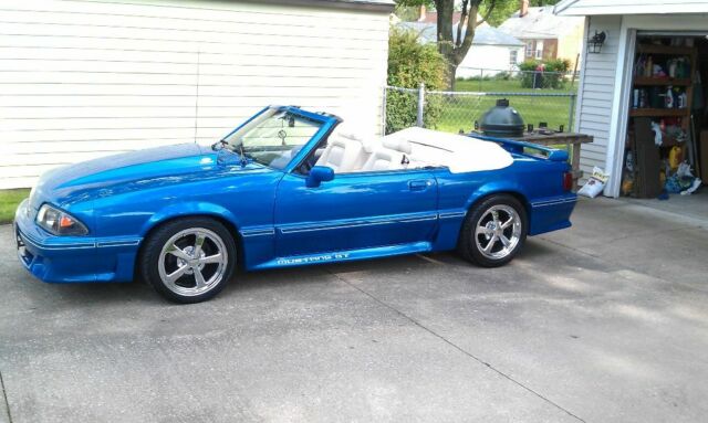 1989 Ford Mustang Convertible