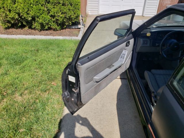 1989 Black Ford Mustang Hatchback
