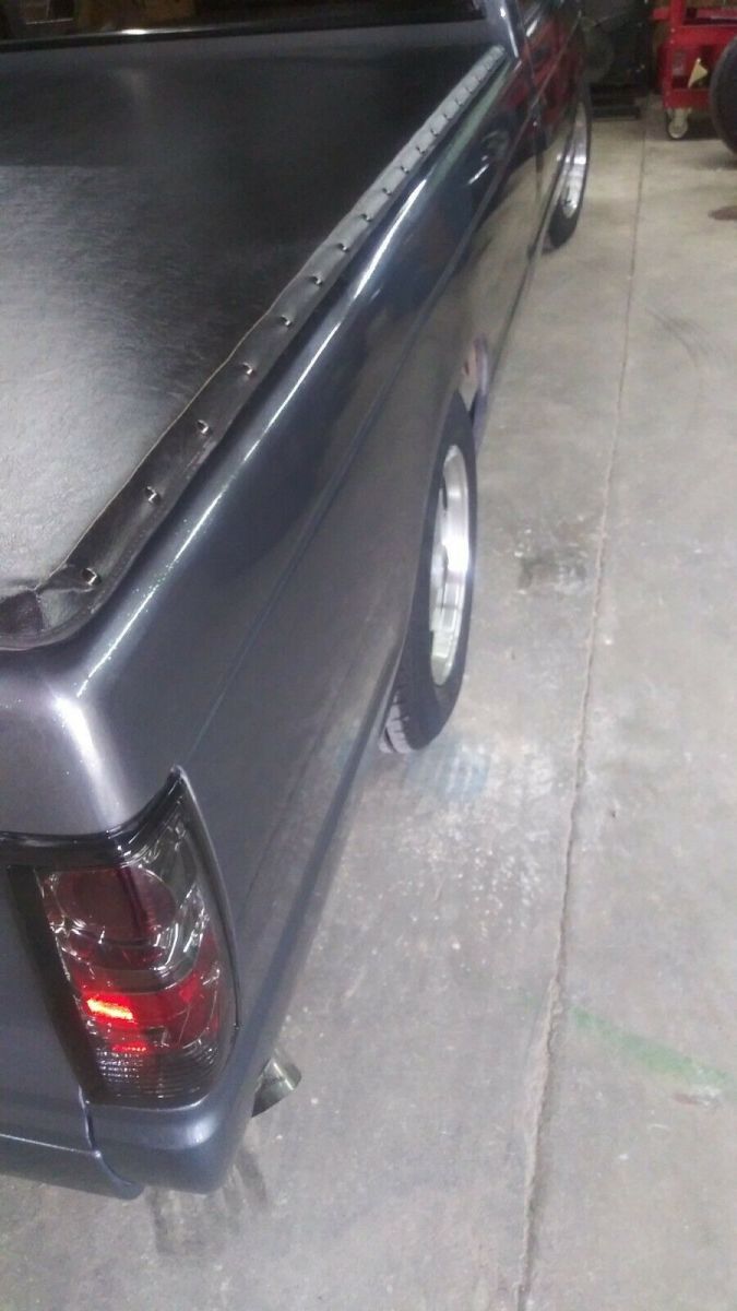 1989 Gray Chevrolet S-10 Standard Cab Pickup