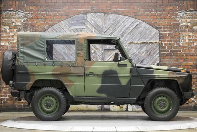 1990 Green Mercedes-Benz G-Class SUV