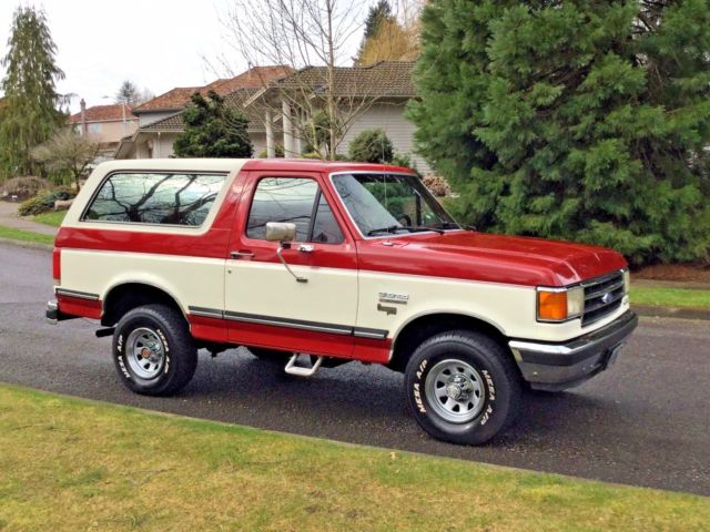 1990 RED & WHITE Ford Bronco SUV
