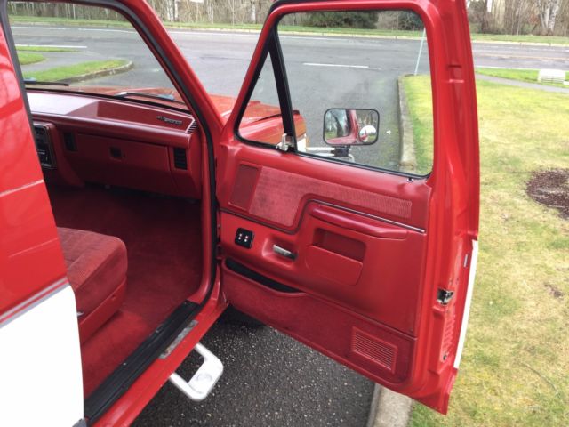 1990 RED & WHITE Ford Bronco SUV