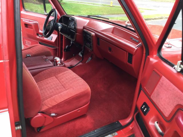 1990 RED & WHITE Ford Bronco SUV