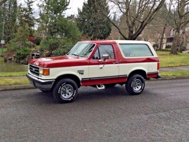 1990 RED & WHITE Ford Bronco SUV