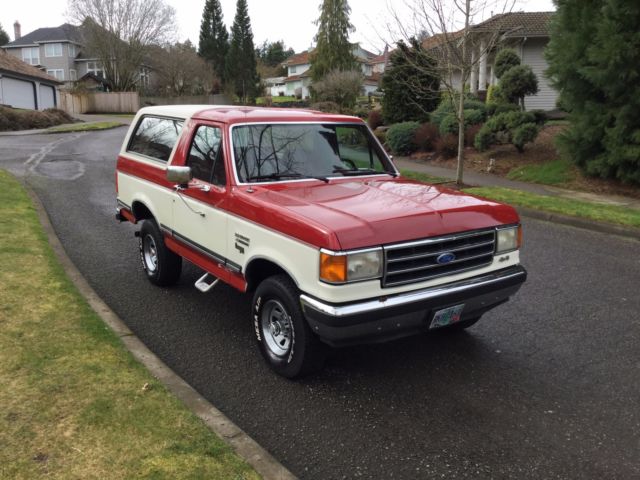 1990 RED & WHITE Ford Bronco SUV
