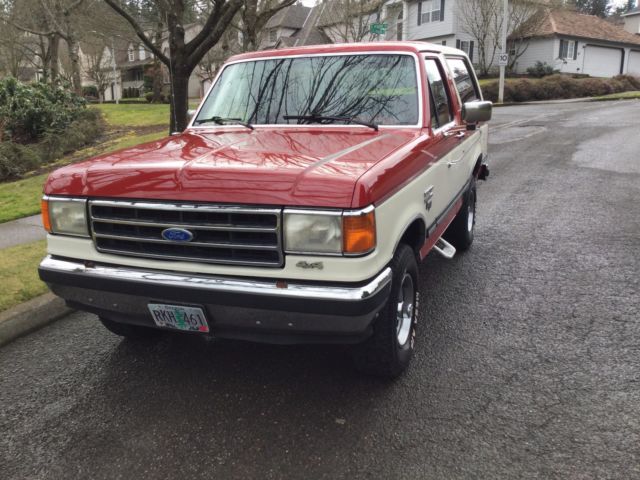 1990 RED & WHITE Ford Bronco SUV