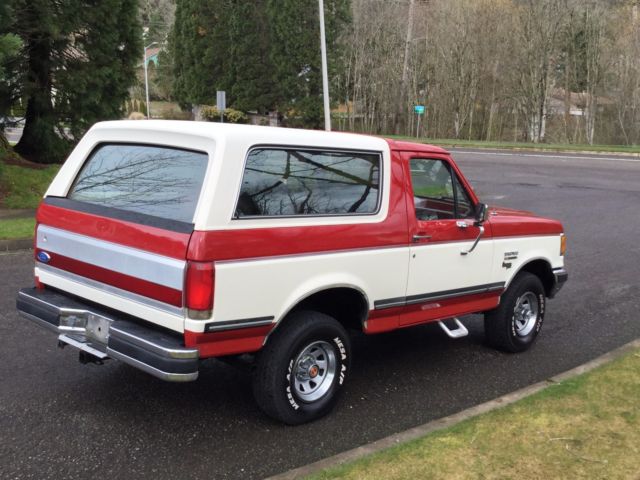 1990 RED & WHITE Ford Bronco SUV