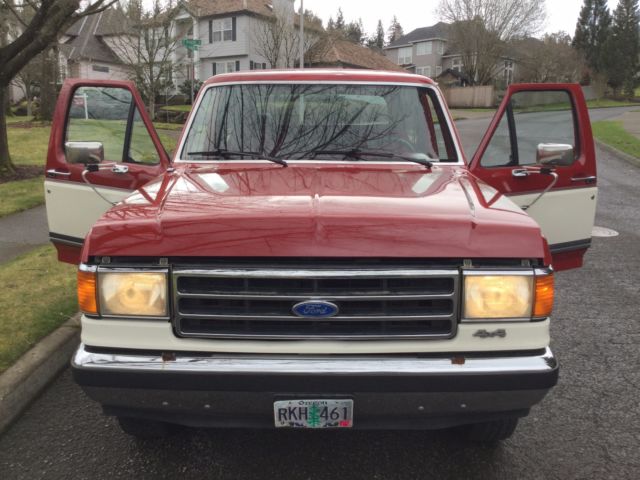 1990 RED & WHITE Ford Bronco SUV