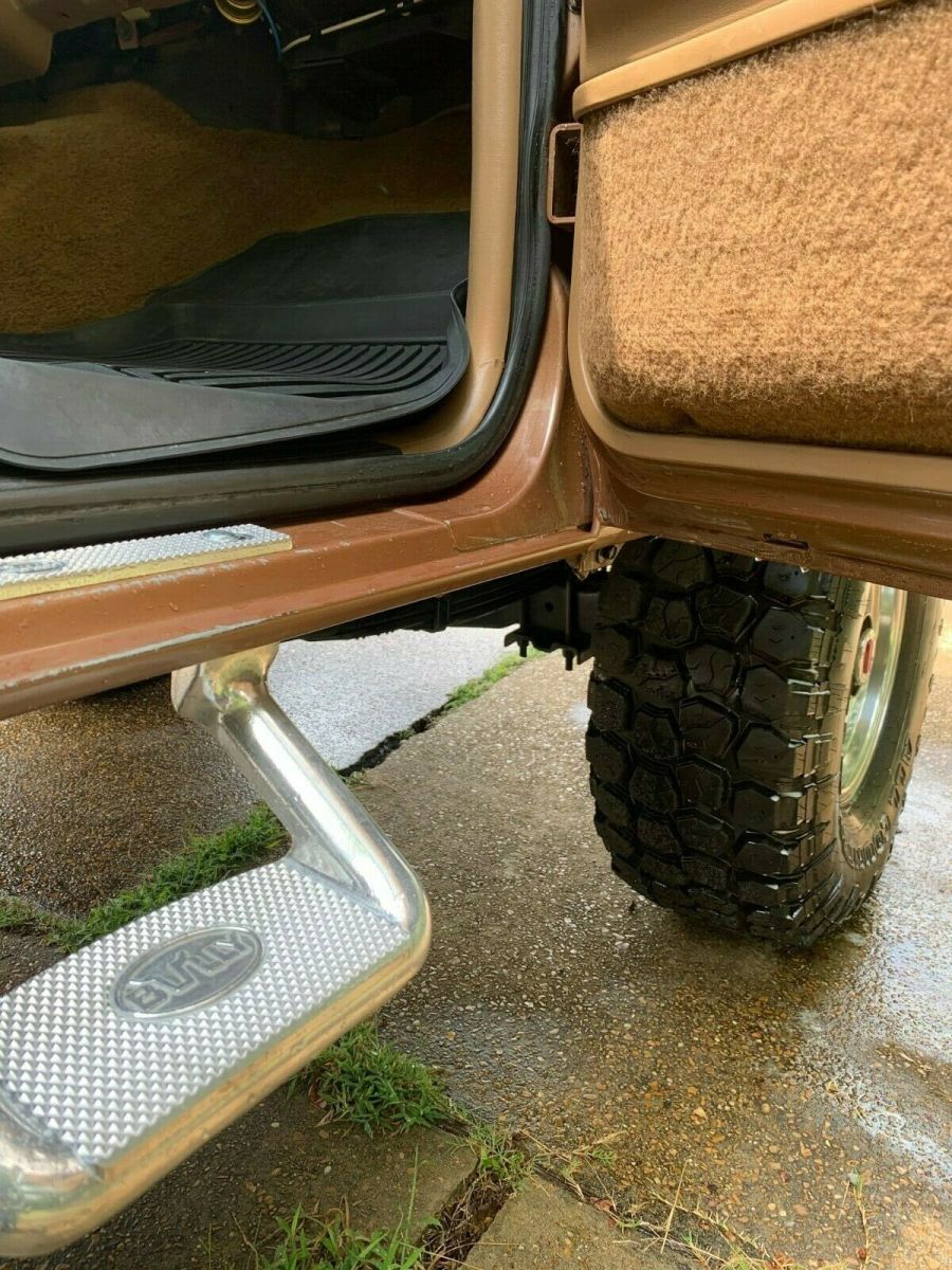 1990 Ford F-250 Standard Cab Pickup