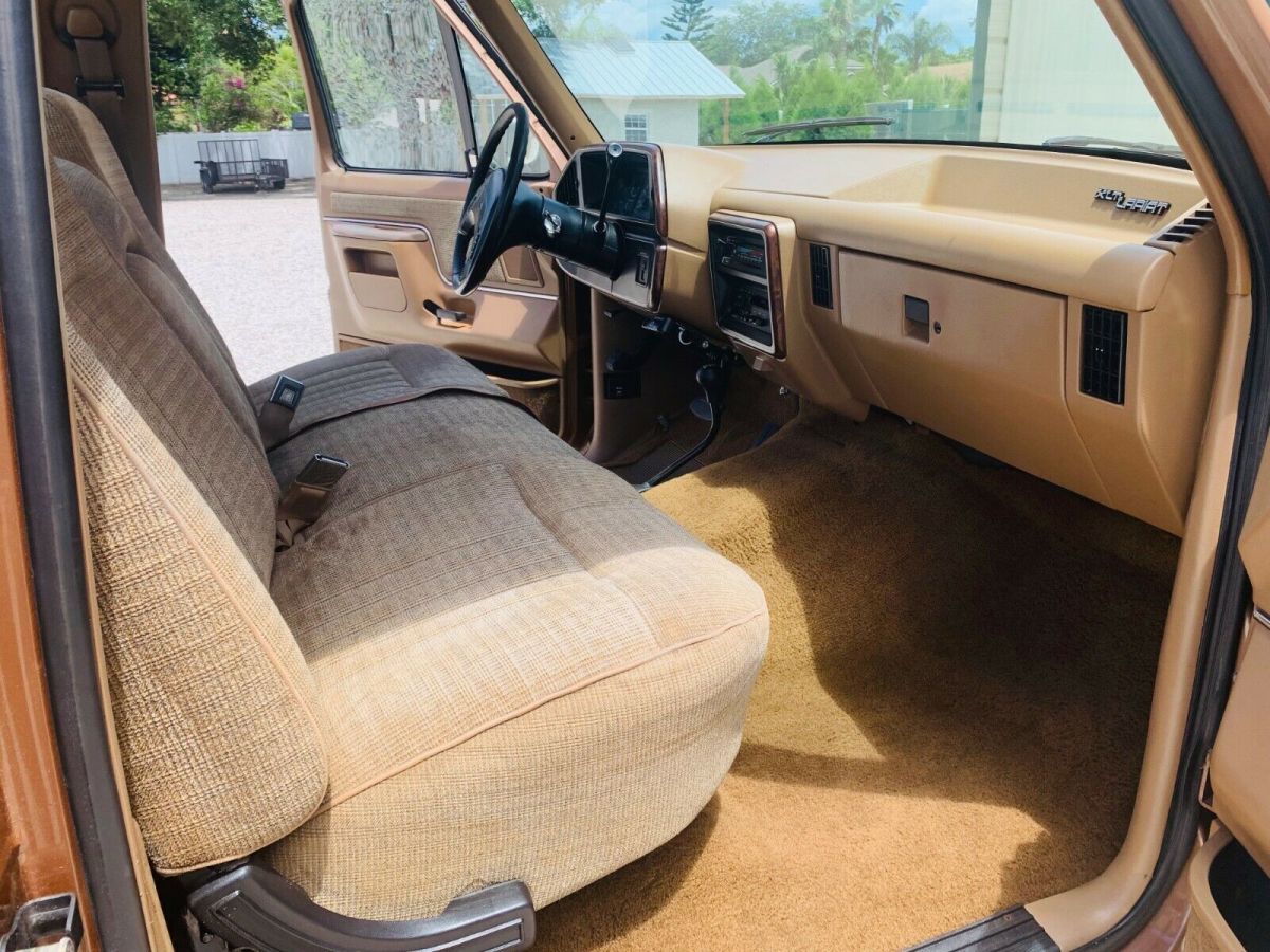 1990 Ford F-250 Standard Cab Pickup