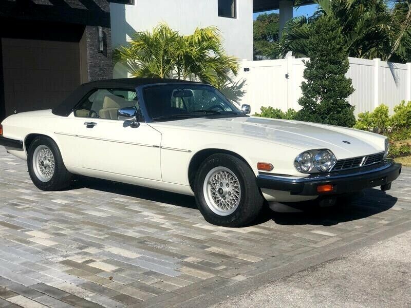 1990 White Jaguar XJS --