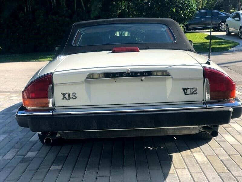 1990 White Jaguar XJS --