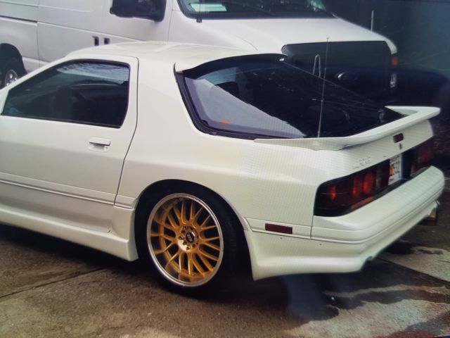 1990 White Mazda RX-7 Coupe