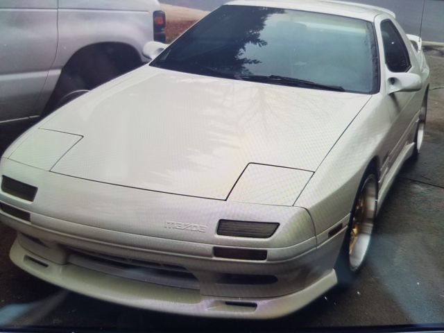 1990 White Mazda RX-7 Coupe