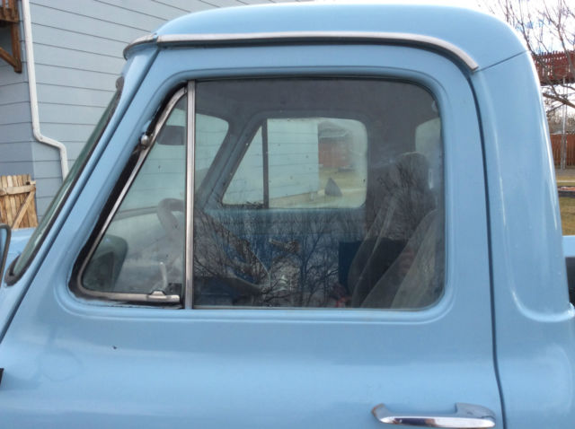 1954 Light blue Ford F-100 Pickup