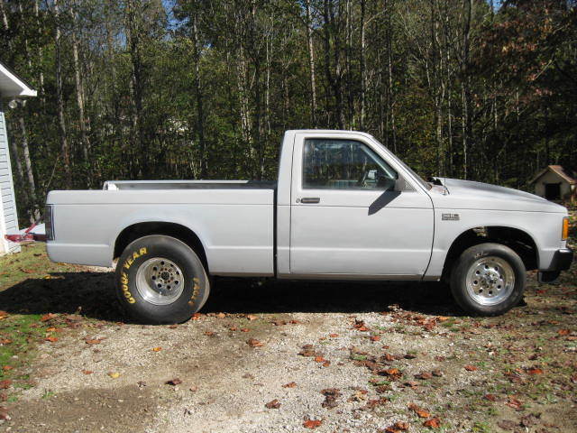 1990 Gray Chevrolet S-10 Standard Cab Pickup