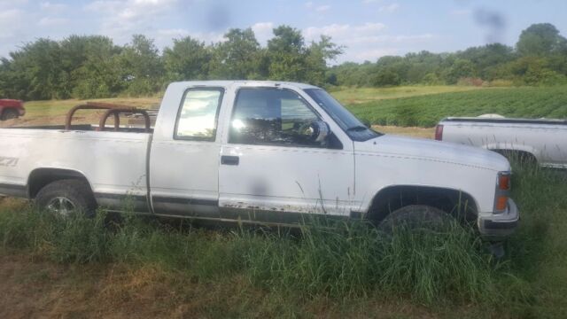 1992 White and grey Chevrolet C/K Pickup 1500 Extended Cab Pickup