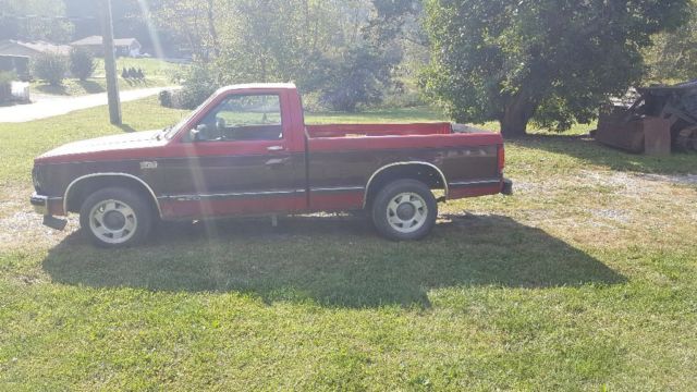 1991 Red Chevrolet S-10 Standard Cab Pickup