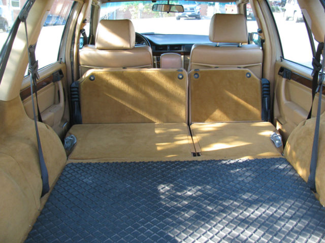 1991 Green Mercedes-Benz E-Class Wagon