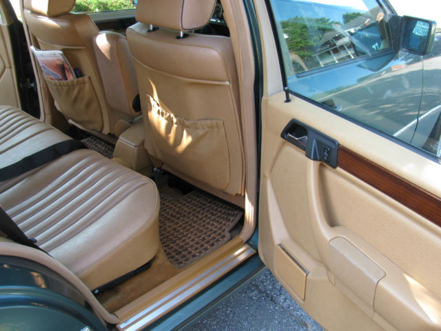 1991 Green Mercedes-Benz E-Class Wagon