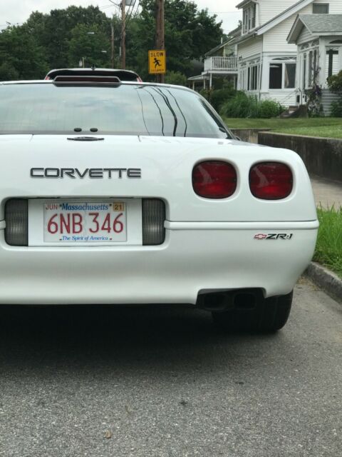 1991 White Chevrolet Corvette Coupe