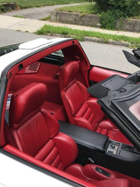 1991 White Chevrolet Corvette Coupe