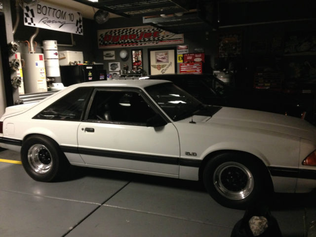 1991 White Ford Mustang Hatchback