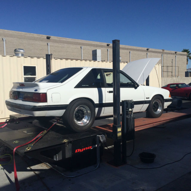 1991 White Ford Mustang Hatchback