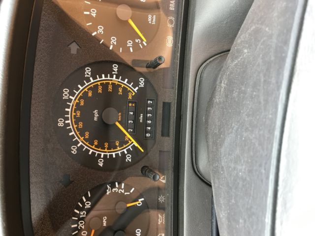 1991 White Mercedes-Benz SL-Class Convertible