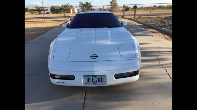 1991 White Chevrolet Corvette Coupe