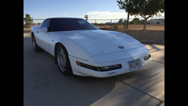 1991 White Chevrolet Corvette Coupe