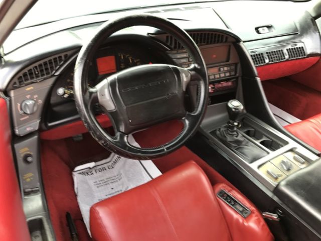 1991 White Chevrolet Corvette