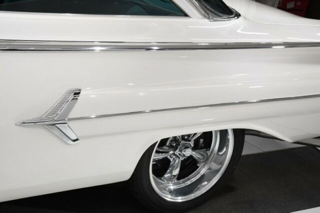 1960 White Chevrolet Bel Air/150/210 Coupe
