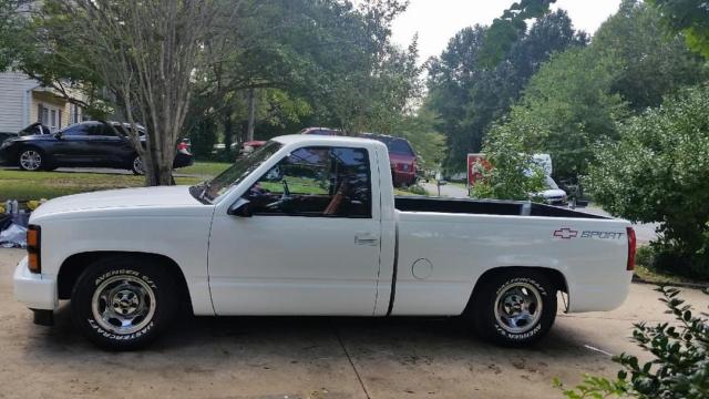 1992 White Chevrolet C/K Pickup 1500 Pick Up