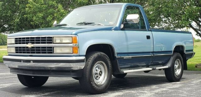 1992 BLUE Chevrolet C/K Pickup 2500 REGULAR CAB