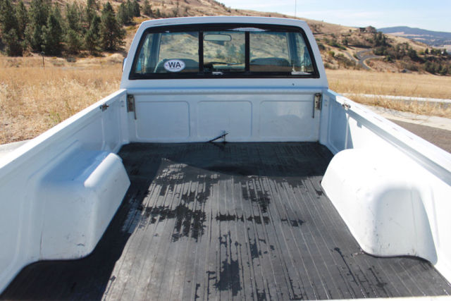 1992 White Chevrolet S-10