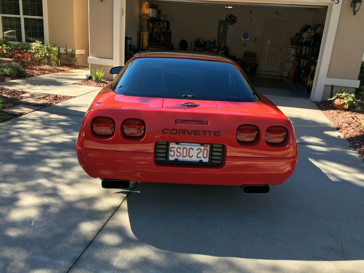 1992 RED Chevrolet Corvette Coupe