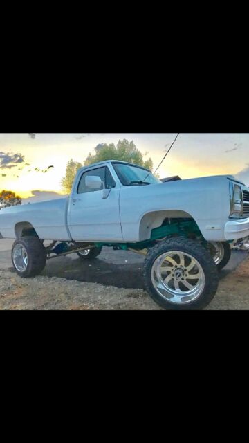 1992 White Dodge Ram 2500 Standard Cab Pickup