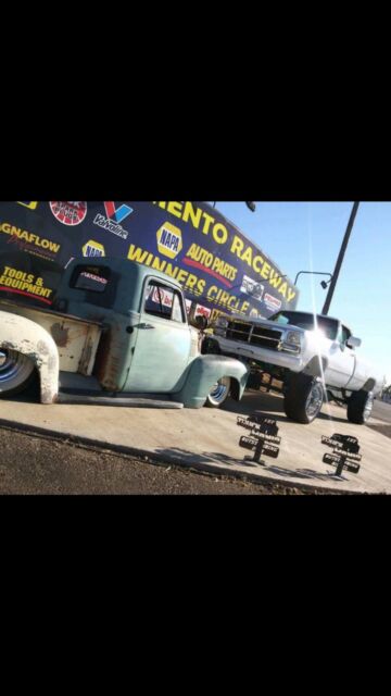 1992 White Dodge Ram 2500 Standard Cab Pickup