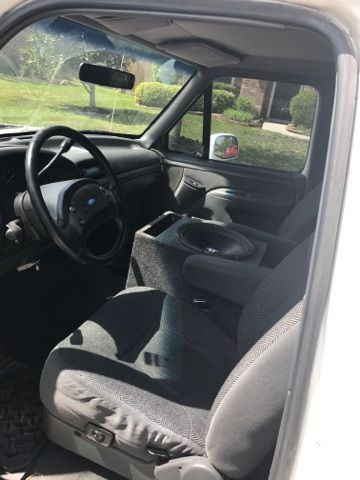 1992 White Ford F-150